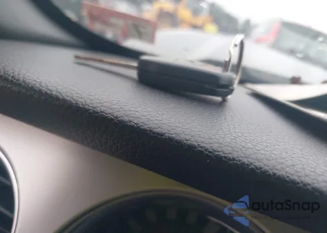 2014 Ford Mustang V6 Premium z USA, uszkodzony, nr VIN 1ZVBP8AM7E5223969